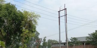 जुगाड़ के सहारे चल रही विद्युत आपूर्ति जिम्मेदार बने मुख दर्शक