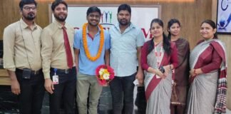 मोमेंटम बस्ती के छात्र ने जेईई मेंस में लहराया परचम