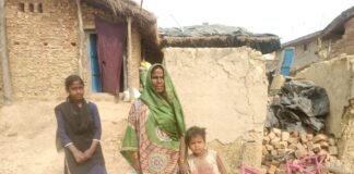 बस्ती आंखों में आवास के सपने को लेकर दफ्तर दफ्तर चक्कर काट रही,निर्मला