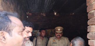 संदिग्ध परिस्थितियों में फांसी के फंदे से लटकता मिला शव जांच में जुटी पुलिस