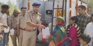 आस्था अब घर-घर, गंगा जल वितरण शुरू।