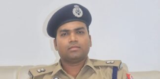 नवागत जेलर कुलदीप सिंह ने संभाला चार्ज।