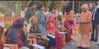 गोरखपुर में CM योगी: सेवा, समाधान और स्नेह का संगम!।