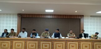 शांति बने त्योहारों का रंग।