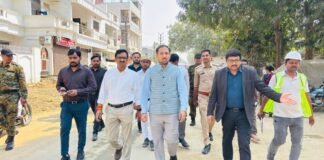 विकास कार्यों पर नगर आयुक्त की पैनी नजर।