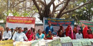 रसोईयों की हुंकार: सात सूत्रीय मांगों के लिए नगर निगम पार्क में विशाल धरना