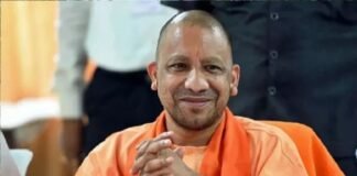 लखनऊ: सीएम योगी का बड़ा कदम! आगामी त्योहारों से पहले कानून-व्यवस्था की समीक्षा बैठक, पुलिस और प्रशासन तैयार।