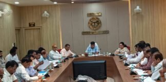 मुख्यमंत्री युवा उद्यमी विकास अभियान में लापरवाही पर मंडलायुक्त सख्त गोरखपुर और देवरिया के उपायुक्त उद्योग को कारण बताओ नोटिस जारी