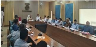 8 घंटे से ज्यादा ड्राइविंग पर सख्ती: नियम तोड़ा तो लाइसेंस और पंजीकरण रद्द।