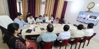 एक व्यक्ति, एक वोटर आईडी: निष्पक्ष चुनाव के लिए निर्वाचन आयोग की सख्त पहल