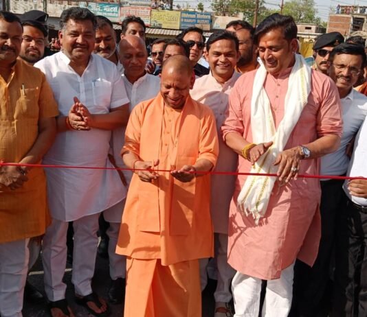 गोरखपुर की नई पहचान: रिंग रोड का भव्य लोकार्पण, मुख्यमंत्री ने दिखाई विकास की राह।