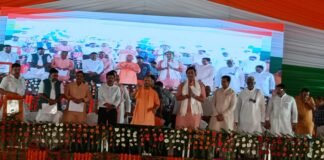 गोरखपुर में आधुनिक जीवन की नई शुरुआत।