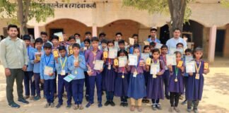 65 मेधावी विद्यार्थियों का सम्मान समारोह।