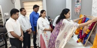 डीएम हर्षिता माथुर ने दी श्रद्धांजलि। रायबरेली में बाबा साहेब डॉ. भीमराव अंबेडकर की जयंती का गरिमामय आयोजन।