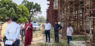 लालगंज उपरिगामी सेतु: शीघ्र पूरा होगा निर्माण, सुगम होगा यातायात।