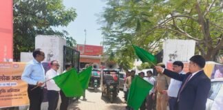 राष्ट्रीय लोक अदालत के लिए प्रचार वाहन रवाना।