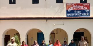 कैम्पियरगंज पुलिस ने तीन गुमशुदा लड़कियों को सकुशल बरामद किया।