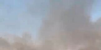 आग के बीच किसानों का मसीहा: गणेश चौहान की साहसी पहल…… खेतों में लगी आग को बुझाने से लेकर किसानों के दर्द को समझने तक, धनघटा विधायक गणेश चौहान ने दिखाई साहस और संवेदना की मिसाल। जनता के अपने नेता पर गर्व।