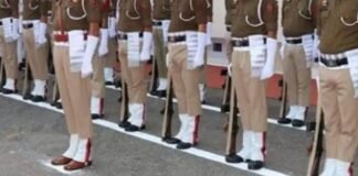 परेड में हेड कांस्टेबल की तबीयत बिगड़ी