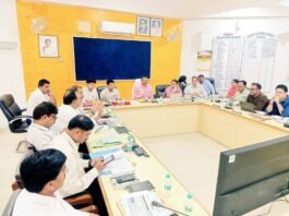 पुस्तकालयों को बनाएं ज्ञान का केंद्र: कमिश्नर के निर्देश, एसडीएम करेंगे सत्यापन।