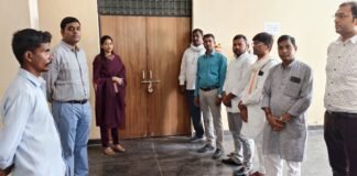 डीएम ने ईवीएम/वीवीपैट वेयरहाउस का किया निरीक्षण