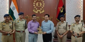 गोरखपुर ने उत्साहपूर्वक दी एसएसपी गौरव ग्रोवर को विदाई।