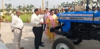 यूनियन बैंक की पहल: गीडा में स्वच्छता के लिए ट्रैक्टर-ट्रॉली दान