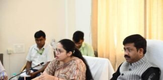 गीडा में लापरवाही पर भड़के मंत्री नंदी, त्वरित सुधार के निर्देश।