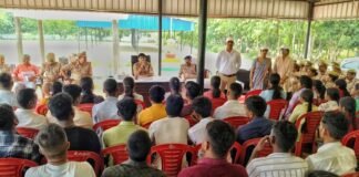 पुलिस भर्ती अभ्यर्थियों के लिए संवाद।