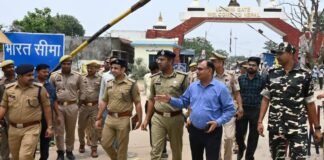 डीआईजी बस्ती का कपिलवस्तु दौरा: थाना प्रभारी को फटकार, सीमा सुरक्षा पर निर्देश।