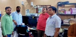 बांसपार की डिजिटल लाइब्रेरी: शिक्षा और आय का नया द्वार।