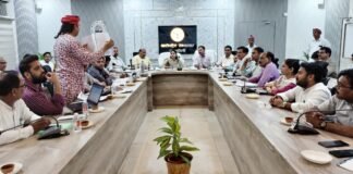 11वां अंतर्राष्ट्रीय योग दिवस: डीएम ने की तैयारियों की समीक्षा।