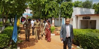 जिला जज, डीएम और एसपी ने जिला कारागार का निरीक्षण किया, व्यवस्थाओं पर दिए निर्देश.