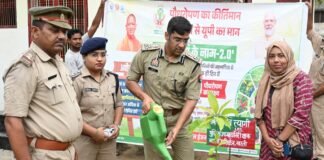 डीआईजी संजीव त्यागी ने ‘एक पेड़ माँ के नाम’ अभियान के तहत किया वृक्षारोपण, पर्यावरण संरक्षण को दिया बढ़ावा”।