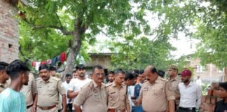 पुलिस हिरासत में वारंटी की संदिग्ध मौत, परिजनों का हंगामा, गांव छावनी में तब्दील।