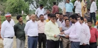 डीएम ने किया चेक डैम और गौशाला का आकस्मिक निरीक्षण