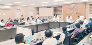 ट्रांसजेण्डरों के अधिकारों और कल्याण के लिए डीएम ने की बैठक, दिए महत्वपूर्ण निर्देश