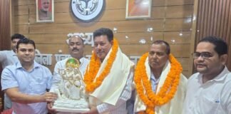 राज कुमार शुक्ल को ससम्मान विदाई, ईमानदारी की मिसाल बने।