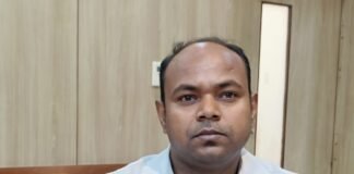 गोरखपुर में नवागत अपर आयुक्त जयप्रकाश ने पदभार ग्रहण किया।