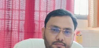 नवनियुक्त एडीएम प्रशासन सहदेव कुमार मिश्र ने संभाला पदभार: