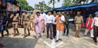 सावन माह की तैयारियों को लेकर डीएम-एसपी ने किया मंदिरों का निरीक्षण, सुरक्षा और सुविधाओं के दिए निर्देश।