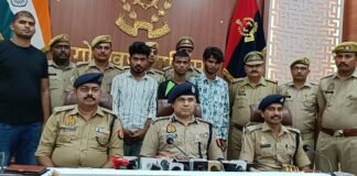 12 लाख के चोरी के आभूषण के साथ तीन शातिर चोर गिरफ्तार।