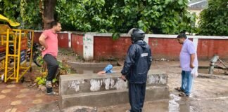 बारिश के बीच गोरखपुर नगर निगम अलर्ट: नगर आयुक्त ने किया निरीक्षण, जलभराव रोकने के दिए निर्देश