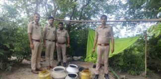 आबकारी विभाग की अवैध शराब पर बड़ी कार्रवाई, दो गिरफ्तार