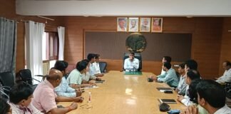 डीएम दीपक मीणा ने कार्यभार संभालते ही दिए कड़े निर्देश।