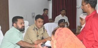 कसया में संपूर्ण समाधान दिवस: फरियादियों की समस्याओं का त्वरित निस्तारण, डीएम-एसपी के कड़े निर्देश।