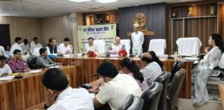 सुलतानपुर में आरटीआई प्रकरणों की समीक्षा: सूचना आयुक्त ने दिए समयबद्ध निस्तारण के निर्देश।