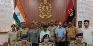 बेलीपार पुलिस ने दो शातिर अपराधियों को दबोचा, 31 लाख के आभूषण और 45 किलो गांजा बरामद।