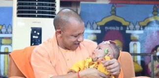 नंद के घर आनंद भयो, जय कन्हैया लाल की”: गोरखपुर में श्रीकृष्ण जन्माष्टमी का भव्य उत्सव