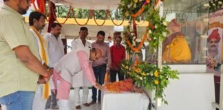 पूर्व विधायक राना कृष्ण किंकर सिंह की द्वितीय पुण्यतिथि पर रक्तदान शिविर, 85 ने किया रक्तदान